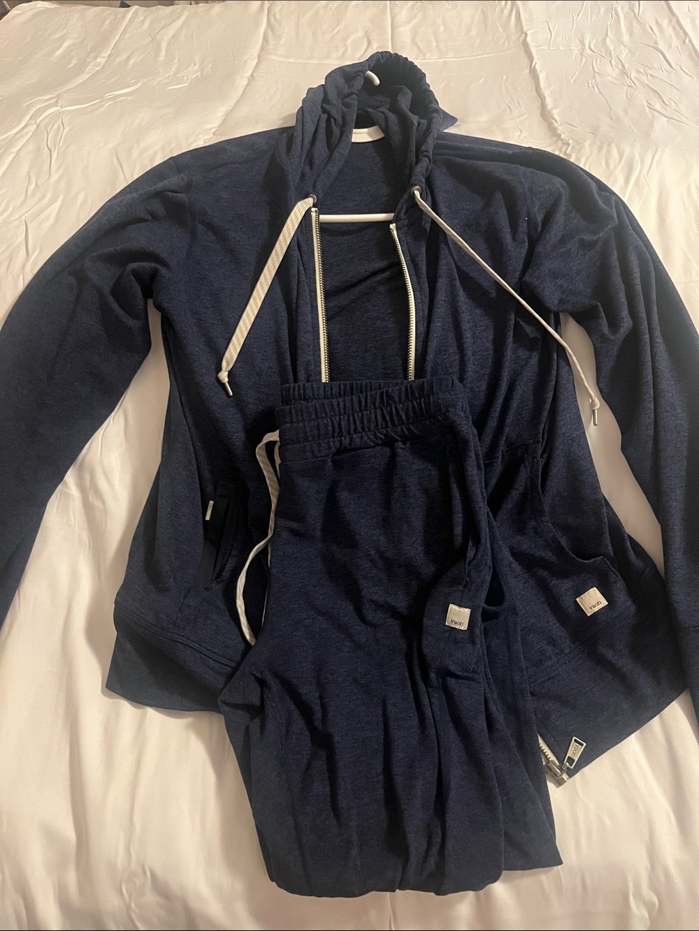 Vuori  womens Navy Zip-Up Sweater Hoodie set